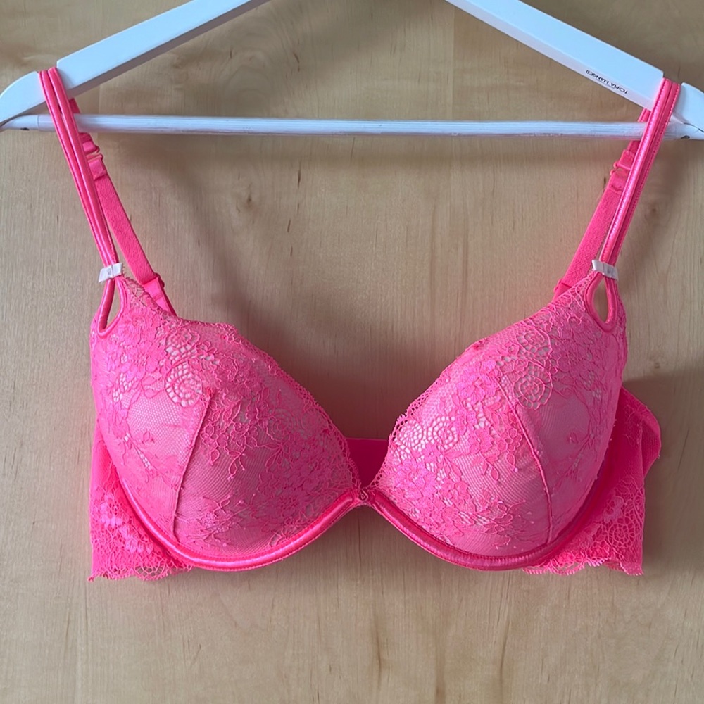 Victorias Secret Sexy Little Things 38C Neon Push-up Bra
